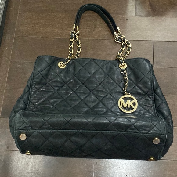MICHAEL Michael Kors Bags Michael Kors Quilted Shoulder Bag Black